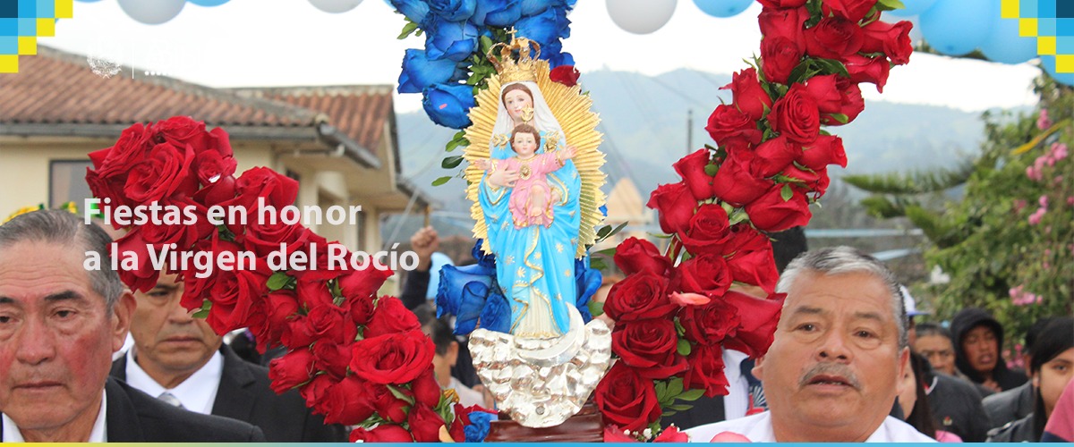 Procesión tradicional en honor a la Virgen del Rocío en Biblián